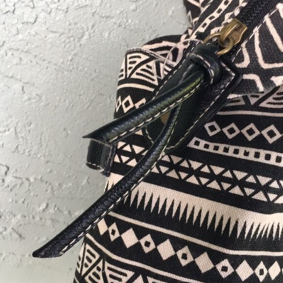 Unionbay Tribal Bag Never Used - Picture 5 of 16